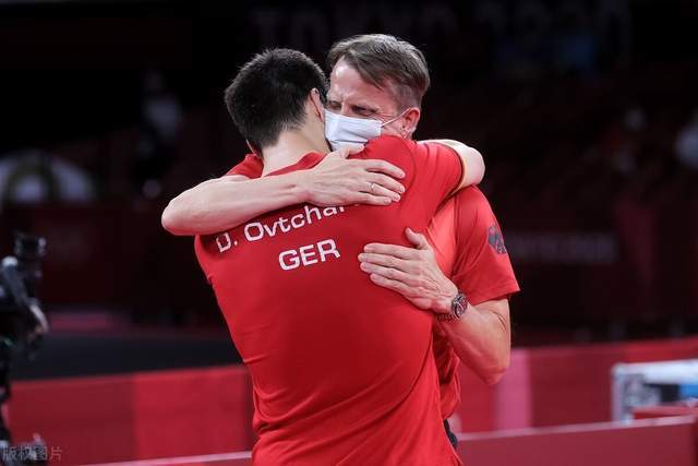 孙颖莎在本 孙颖莎在本