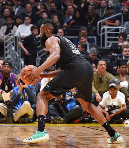 东部的激烈 东部的激烈